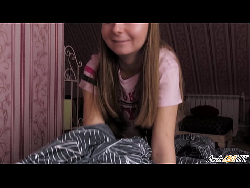 ❤️ Blondie duboko siše svog BFF-a i dobiva spermu u usta Prekrasni porno u pornografiji hr.tubsexer-porn.ru ❤